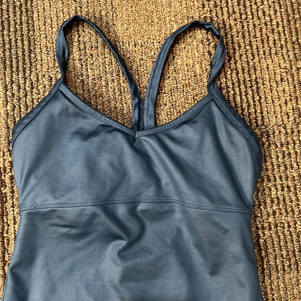 Alo Yoga REFLECTION Blue Glossy Tank size S - Picture 7 of 9